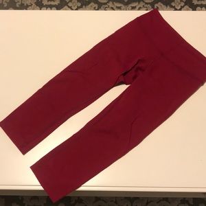 Lululemon wonder under cropped leggings